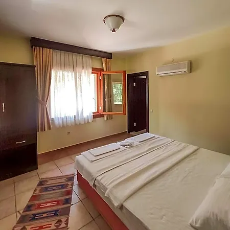 Pinea Cirali Otel Kemer