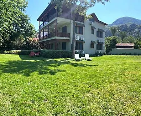 Pinea Cirali Otel 2*